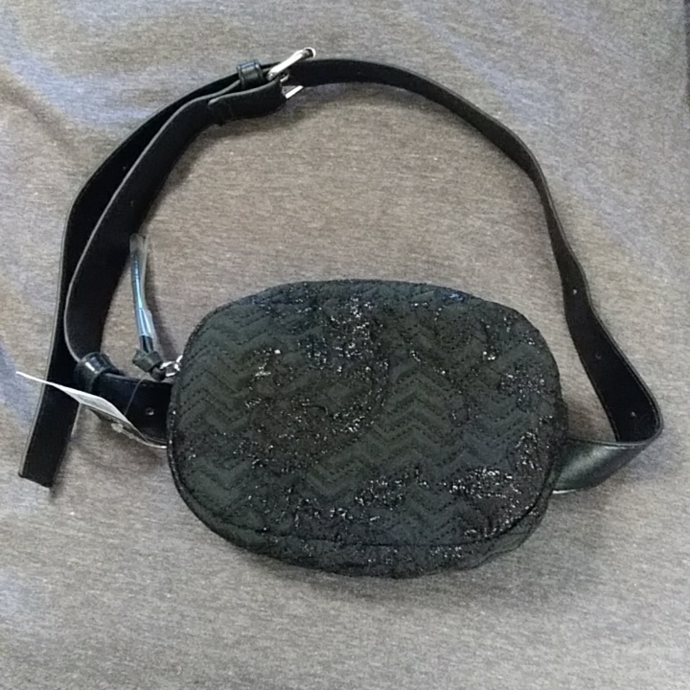 Rue 21 fanny pack